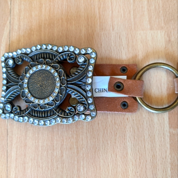 Belt - Picture 1 of 3